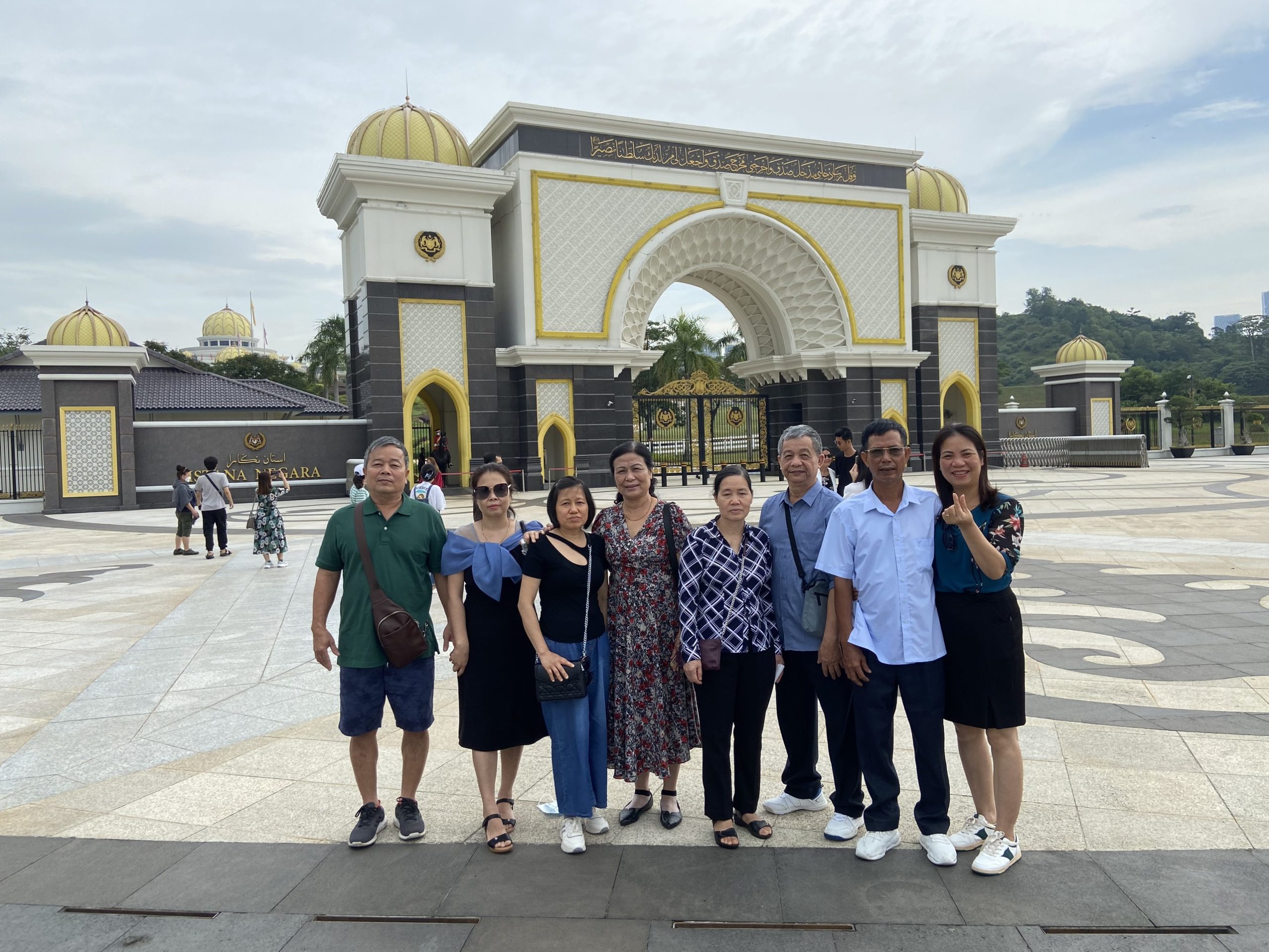 đoàn du lịch singapore malaysia12 tháng 6 2022